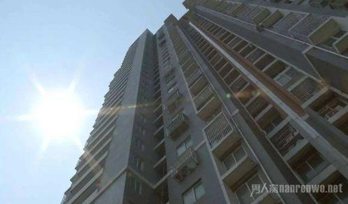 爆料成都小区坠楼视频,悲剧瞬间引发社会关注  第1张